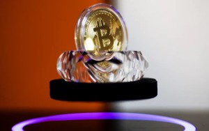 Bạn sẽ giàu như thế nào nếu bạn mua 1000 USD giá trị Bitcoin cách đây một năm?