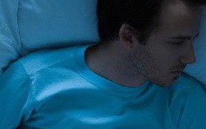 Thường xuyên bị bóng đè là dấu hiệu của bệnh gì?