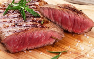 Đây là lý do bạn tuyệt đối không nên ăn thịt tái sống