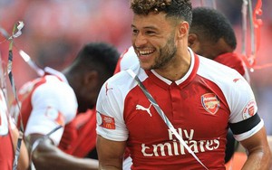 Wenger mắng thẳng mặt "phản đồ" Arsenal trước đại chiến Liverpool