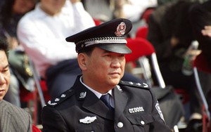 Quan tham Trung Quốc: Được cấp dưới "dâng tặng" tình nhân, đoán trước kết cục bản thân