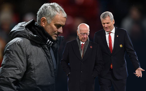 Phớt lờ lời huyền thoại, Man United "ăn đấm" vì Mourinho