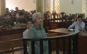Bị bắt qua ngủ chung, bà cụ 65 tuổi đâm chết bạn trai