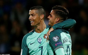 Sau Champions League, Ronaldo lại “thành thần” ở VL World Cup
