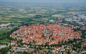 Bị thiên thạch lao trúng, một thị trấn ở Đức sở hữu 72.000 tấn kim cương