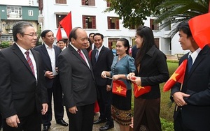 Thủ tướng Nguyễn Xuân Phúc: Tại sao phê hồ sơ công dân mà ghi là con, là cháu?