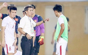 U20 Việt Nam gom quân dự U20 World Cup: Hãy cắp cặp mà học Kiatisak