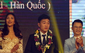 Dễ thương, tài năng như thế này, chẳng trách Xuân Trường được fan mê như điếu đổ