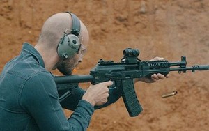 Quân đội Nga biên chế súng trường tấn công AK-12 và AK-15