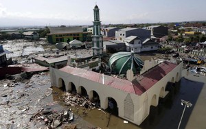 Số người chết tăng lên 1200 trong thảm họa kép ở Indonesia