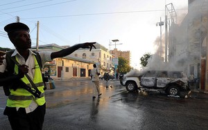 Nổ bom xe nhằm vào phái đoàn EU tại Somalia