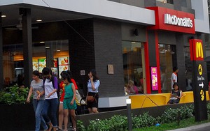 Thức ăn đường phố khiến McDonald’s, Burger King lao đao!
