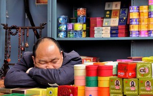 Từ bỏ những thói quen vào ban đêm có thể ngăn ngừa việc tăng cân