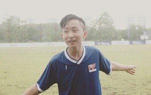 Đã đẹp trai lại còn hát hay, hotboy lò đào tạo PVF đốn tim fan nữ bằng bài rap tự sáng tác cực đỉnh