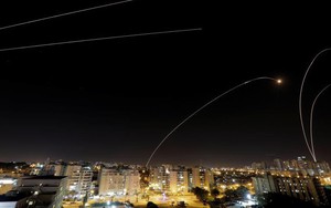 24h qua ảnh: Israel phóng "mưa tên lửa" chặn rocket từ dải Gaza