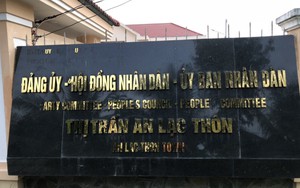 Bí thư thị trấn đối mặt nguy cơ mất chức vì tự ý đi nước ngoài