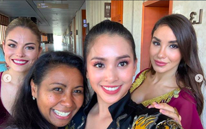 Tiểu Vy khoe thần sắc rạng rỡ bên các người đẹp Miss World sau phần thi tài năng ấn tượng
