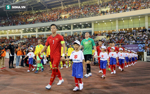 Báo Myanmar "ngán" hàng thủ của thầy Park