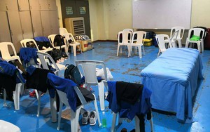 Hình ảnh "tơi tả" gây tranh cãi về phòng thay đồ Philippines dành cho Thái Lan