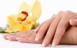 Để chân, tay luôn mềm mại, trắng trẻo trong mùa đông