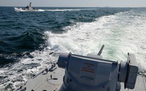 Vụ nã đạn tàu Ukraine: Mọi nỗ lực phá vỡ phong tỏa của Kiev đều sẽ bị Nga "nghiền nát"