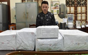 Gã trùm buôn 288 bánh heroin bị Interpol truy nã