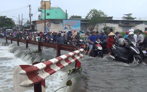 Trên đường đi làm thêm về nhà, nam sinh trường ĐH Sài Gòn bị nước cuốn mất tích