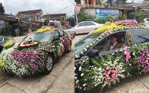 Chú rể lái xe hoa đúng nghĩa đen đến đón dâu, dân 2 bên đường không ngừng bàn tán