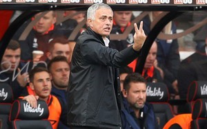 Man United xuất sắc lội ngược dòng cũng là nhờ tài "châm chọc" của Mourinho