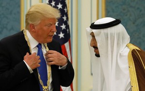 Nói Ả Rập Saudi "không biết dùng vũ khí" Mỹ, ông Trump vẫn không hủy bỏ thỏa thuận tỉ USD