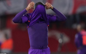 "Tự bắn vào chân" đầy ngớ ngẩn, Liverpool đối diện nguy cơ bị loại từ vòng bảng