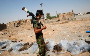 Phát hiện các mộ chôn 12.000 thi thể nạn nhân của IS