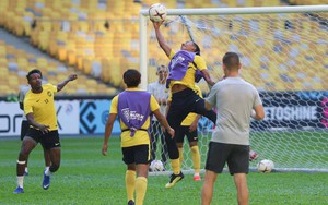 KẾT THÚC Bán kết AFF Cup 2018: Bị Malaysia ép đến "ngạt thở", Thái Lan hòa may mắn