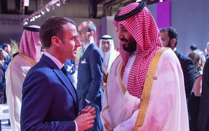 TT Pháp và Thái tử Ả Rập Saudi lộ cuộc trao đổi riêng căng thẳng: Người dằn mặt, kẻ trấn an