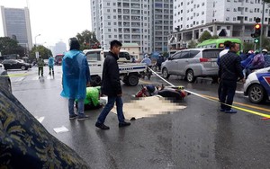 Người đàn ông đi xe máy tử vong giữa phố Hà Nội sau va chạm với ô tô