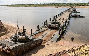 Bạn đồng hành "như hình với bóng" của xe tăng Việt Nam: Từ T-54 tới T-90