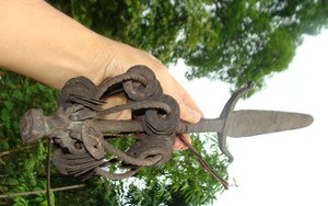 Những thanh kiếm bí ẩn ở Việt Nam: Kiếm báu kỳ lạ của tổ tiên người Dao