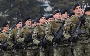 Kosovo thành lập Quân đội, làm gia tăng căng thẳng với Serbia