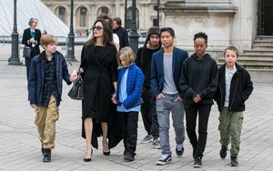 Brad Pitt đã "đốt" nửa số gia tài để giải quyết vụ ly hôn với Angelina Jolie: Con số chính xác có thể gây sốc?