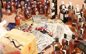 Bắt xe tải chở hơn 3.000 chai rượu ngoại trên xe tải chở ra Phú Quốc tiêu thụ