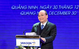 Thủ tướng bấm nút khánh thành sân bay Vân Đồn