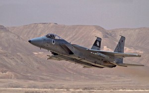 Israel báo thù, liên tiếp tập kích trả đũa Syria bắn hạ F-16