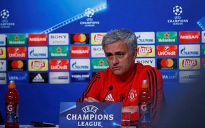 Mourinho cởi bỏ gánh nặng cho Pogba, không dám coi thường Sevilla