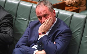 Phó Thủ tướng Australia từ chức sau bê bối có con riêng với nhân viên