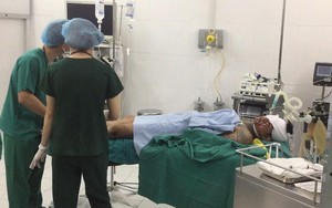 30 giang hồ xăm trổ ở Sài Gòn chém nhau loạn xạ, cả khu phố náo loạn