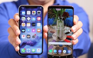 Đến hẹn lại lên, Samsung lại "đá đểu" Apple trong lễ ra mắt Galaxy S9: Chê iPhone X có tai thỏ, bỏ cảm biến vân tay