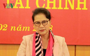 Chủ tịch Quốc hội Nguyễn Thị Kim Ngân làm việc với Bộ Tài chính