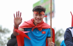 HLV Lê Thụy Hải: "U23 Việt Nam được vinh danh xứng đáng, nhưng cần trở lại mặt đất thôi"