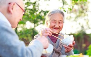 Người cao tuổi không nên ăn gì trong dịp Tết?