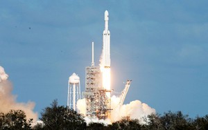 2,3 triệu người trên toàn cầu xem SpaceX phóng tên lửa Falcon Heavy, trở thành video trực tiếp có nhiều người xem thứ 2 trong lịch sử YouTube